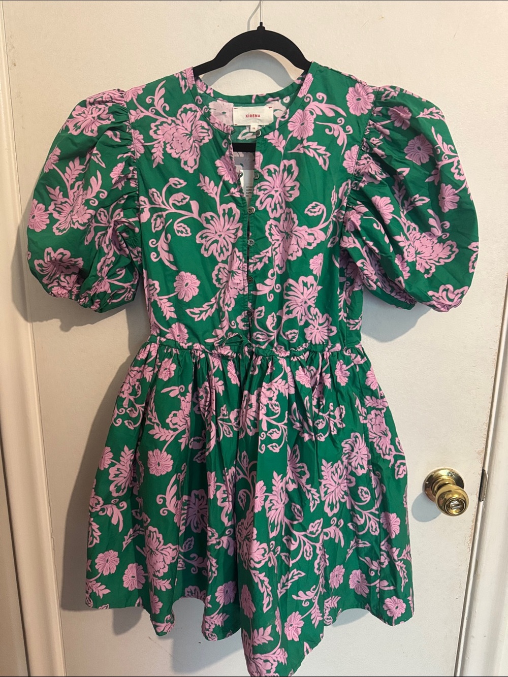XiRENA Green Dress with Pink Floral Print and Puff Sleeves